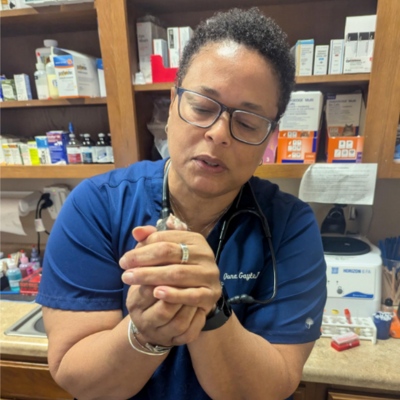 Dr. oona photo Dr. oona